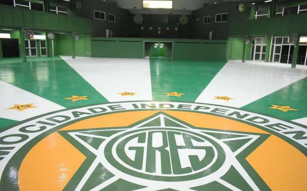 Polo de vacina&ccedil;&atilde;o na Quadra da Mocidade Independente