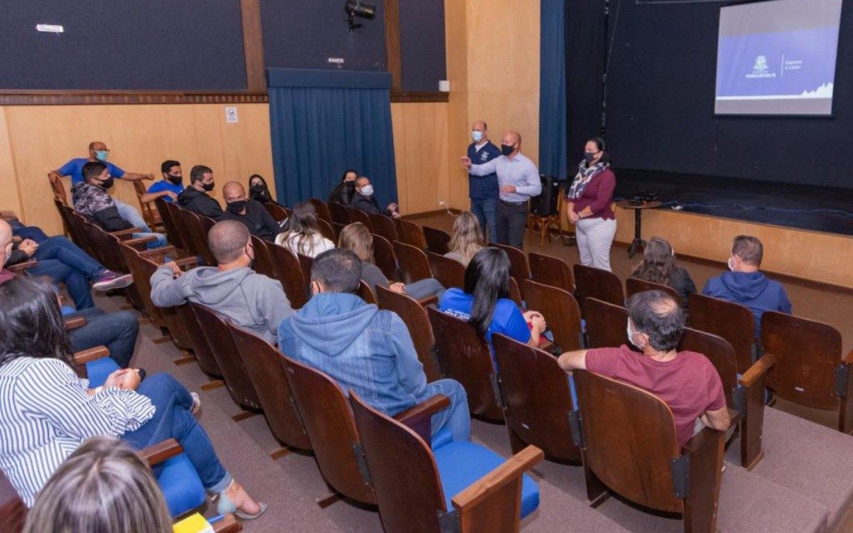 Apresenta&ccedil;&atilde;o do projeto desenvolvido pela Secretaria de Esportes que estar&aacute; dispon&iacute;vel para a popula&ccedil;&atilde;o a partir de 1&ordm; de junho