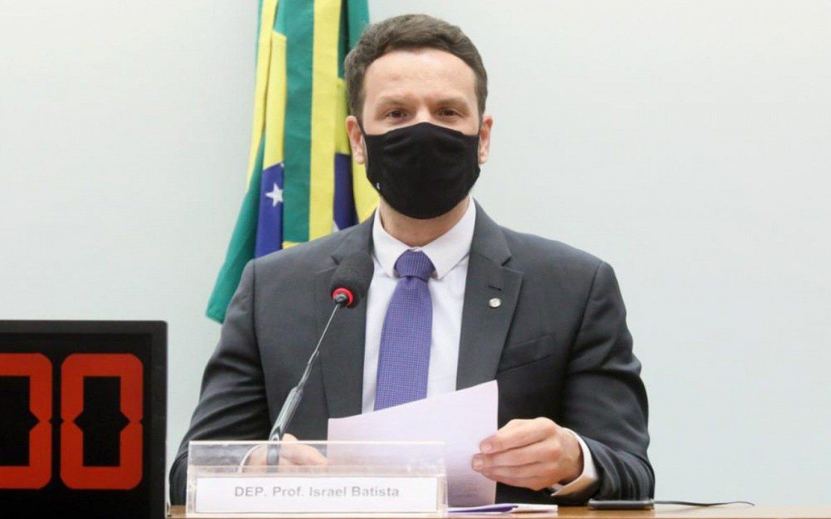 Deputado Israel Batista, presidente da Frente Servir: oposição intensificará pressão na Comissão Especial