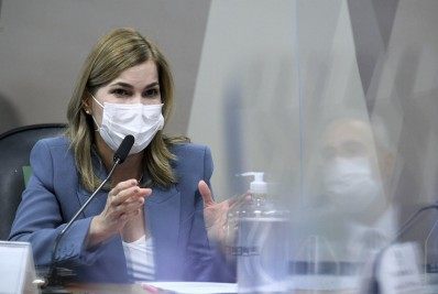CPI da Covid: Mayra diz que cloroquina n&atilde;o tem efeitos na fase tardia da doen&ccedil;a