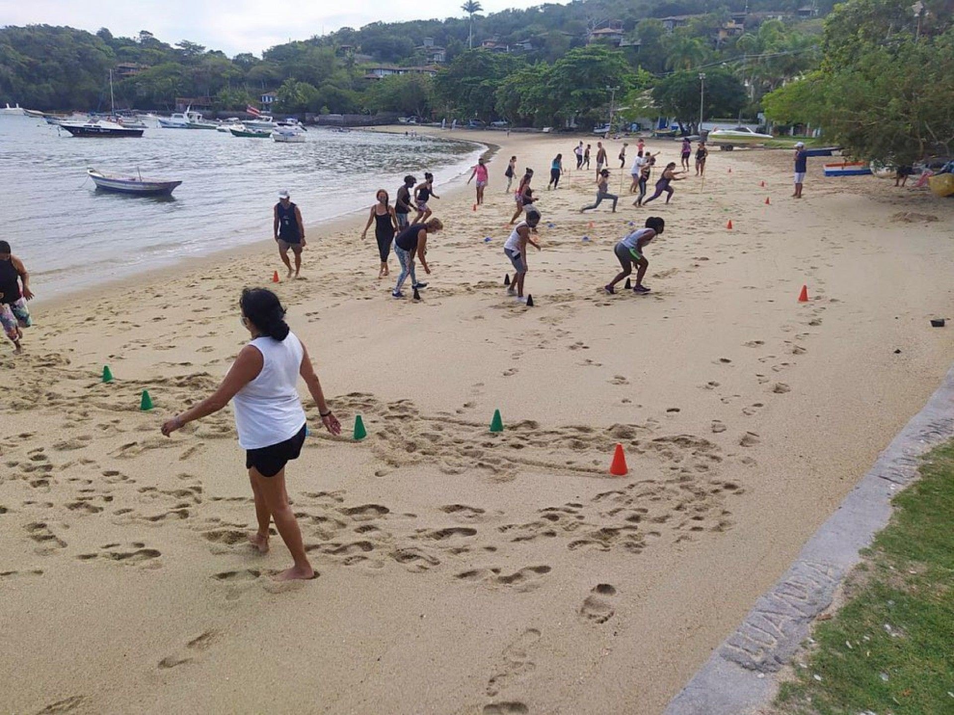 Aulas funcionais s&atilde;o sucesso em B&uacute;zios