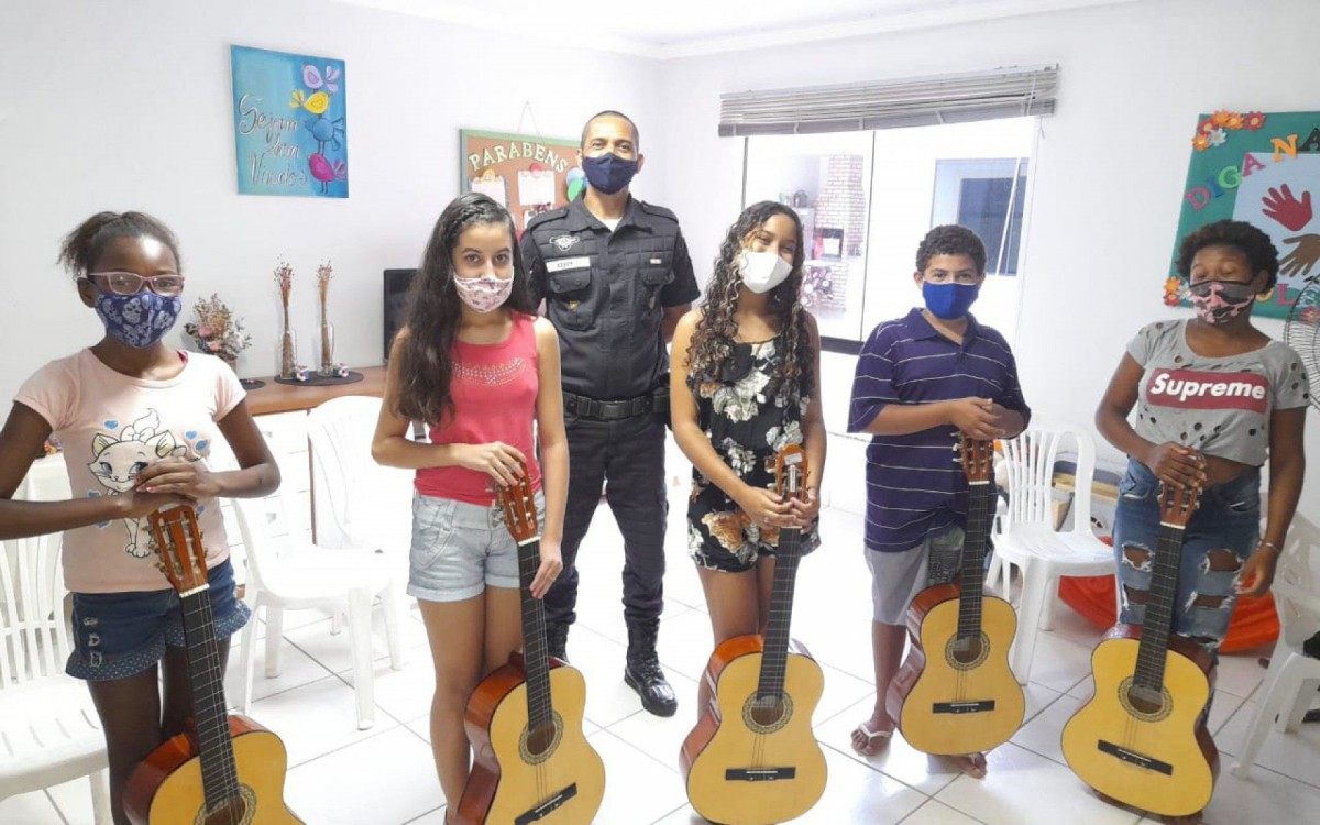 Projeto Musical Primeiro Acorde.