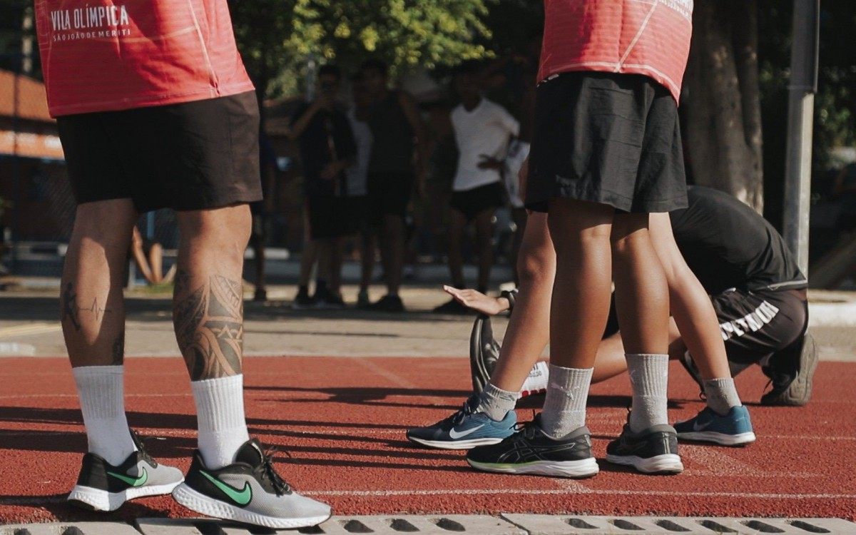 A Vila Ol&iacute;mpica de S&atilde;o Jo&atilde;o de Meriti funciona das 7h30 &agrave;s 21h30, na Rua Milton, s/n, no bairro Grande Rio, bem &agrave;s margens da Rodovia Presidente Dutra