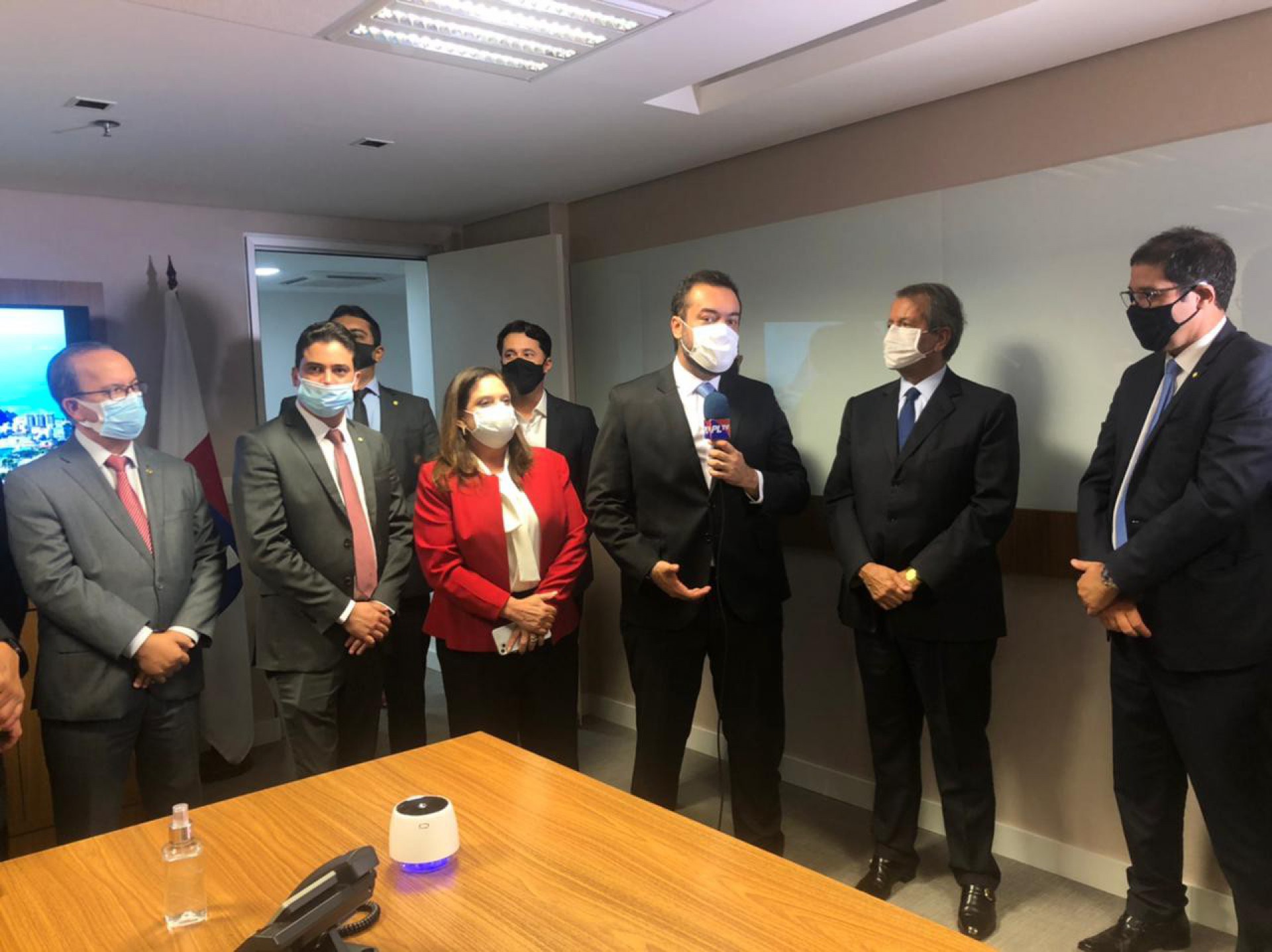 Cláudio Castro se filia ao PL em cerimônia com Jair Bolsonaro