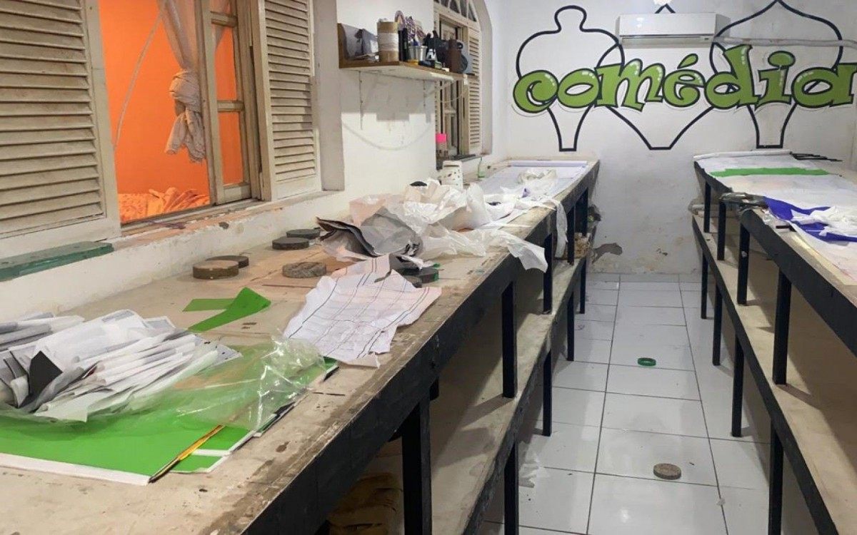 Material apreendido na casa do suspeito, em S&atilde;o Gon&ccedil;alo