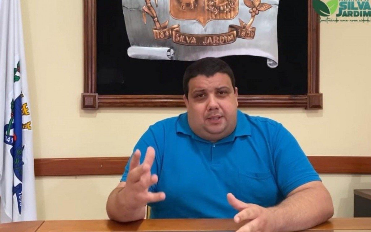 Chefe do Executivo havia afirmado que decisão anterior visava "fazer cidade progredir"