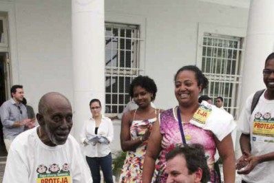 'Queríamos que fosse imortal', lamenta prefeito sobre morte de Nelson Sargento