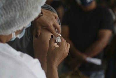 São Gonçalo vacina munícipes a partir de 60 anos e comórbidos acima de 31