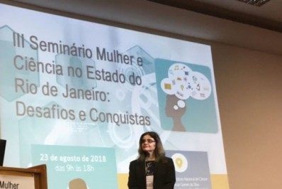 Professora da UFF é referência em pesquisas multidisciplinares que comprovam a importância da matemática em diversas áreas do saber