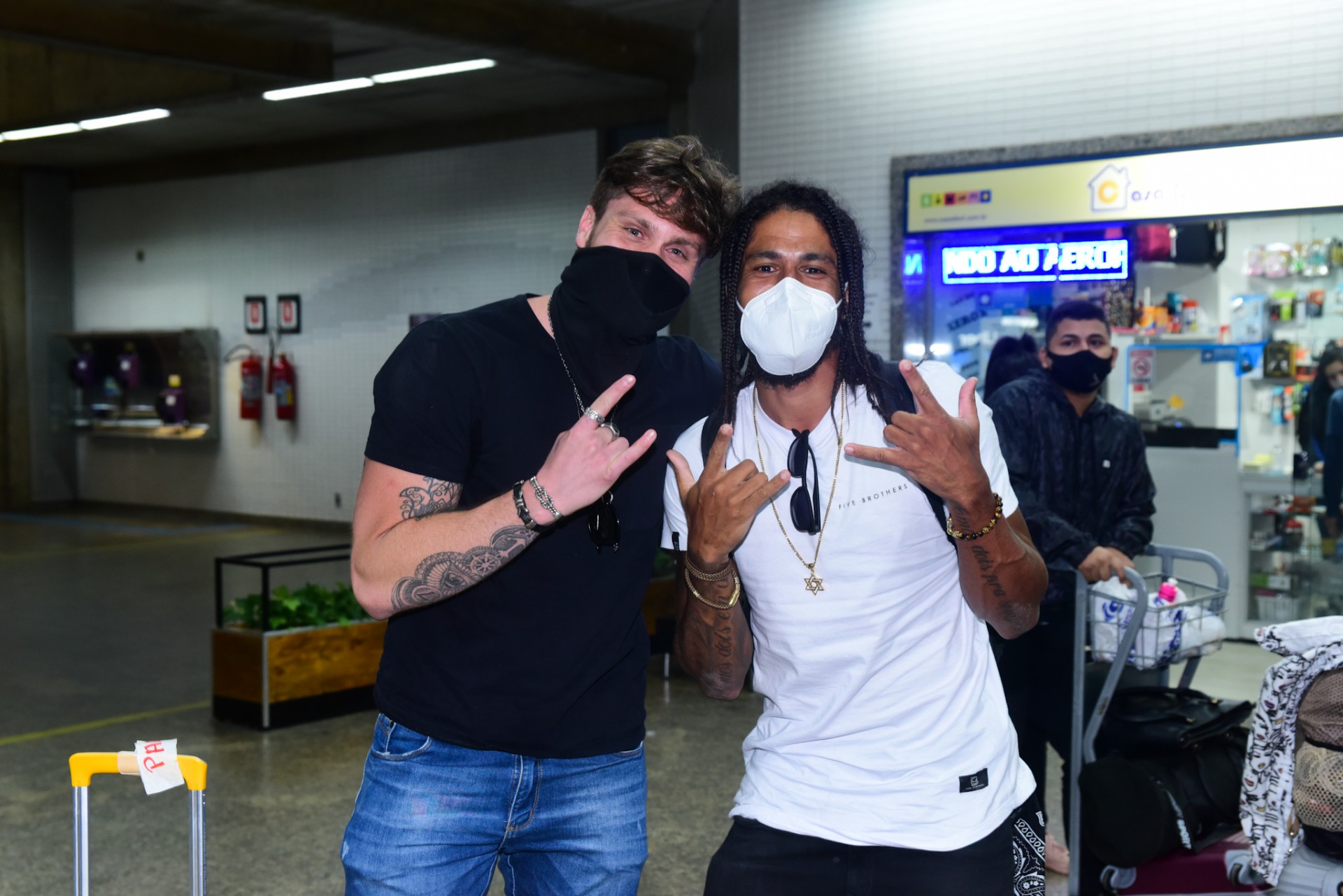 Ex-BBB Breno, marido de Paula Amorim, e Viegas - Ag. News