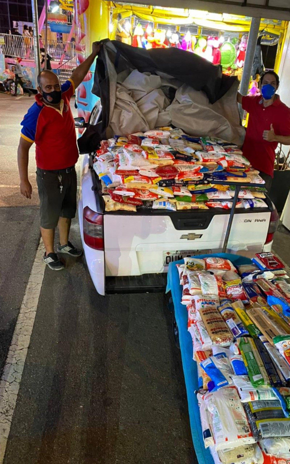Shoppings de Nova Igua&ccedil;u arrecadam mais de 10 Toneladas de alimentos em menos de um m&ecirc;s.
