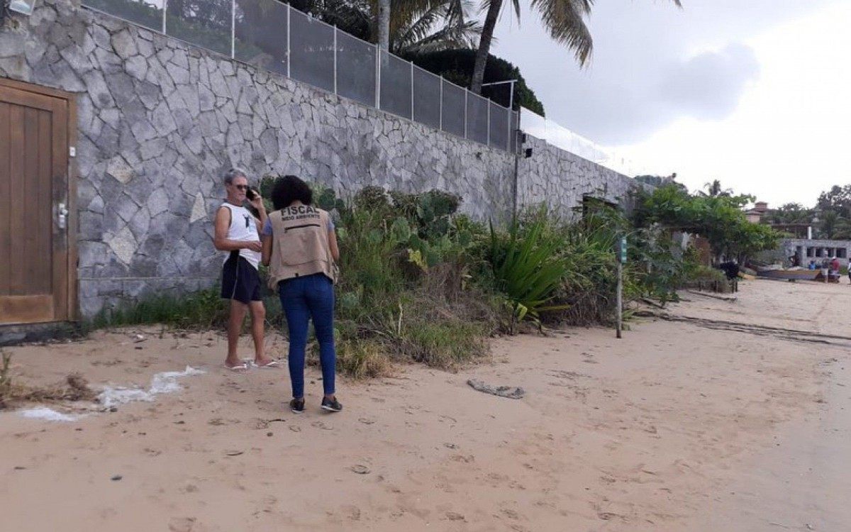 B&uacute;zios faz pente fino contra obras irregulares nas praias 