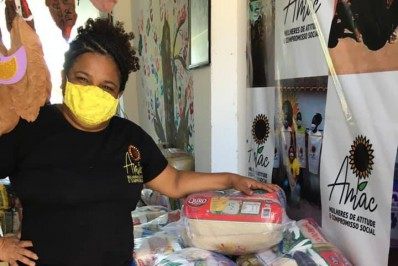 Projeto Social doa cestas básicas para famílias em Saquarema