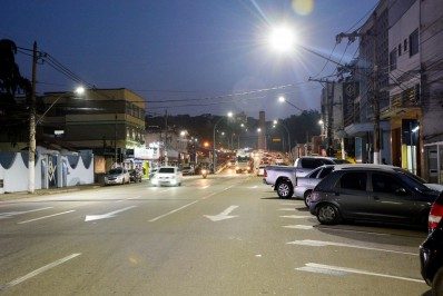 Instalação de lâmpadas de LED tem início em Volta Redonda