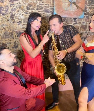 Felipe Rodriguez, namorado de Simony, lança clipe com participação de Gretchen - Divulgação