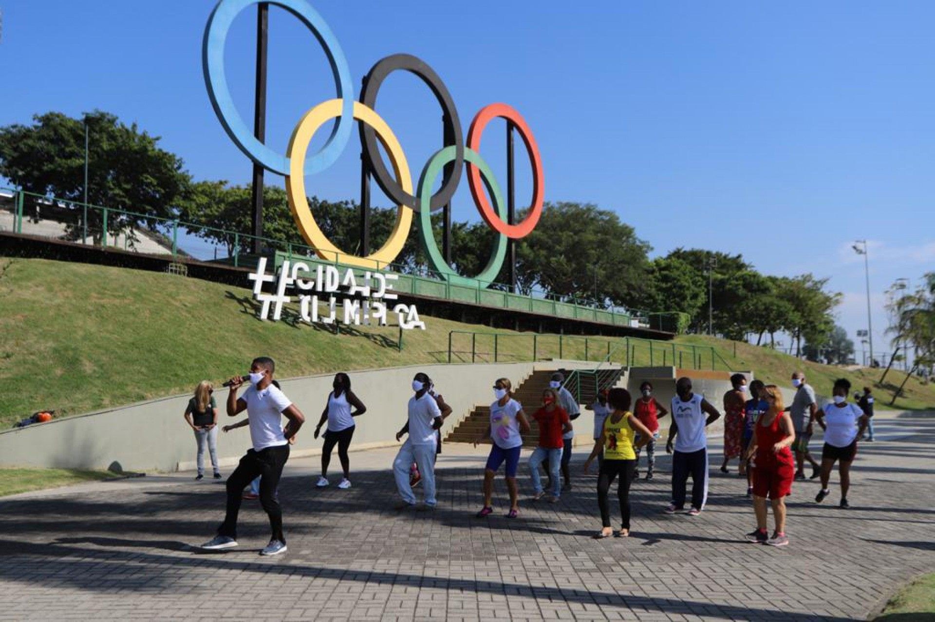 Os interessados devem levar documento de identidade, CPF, comprovante de residência e três fotos 3X4, além da caderneta de vacinação - Beth Santos