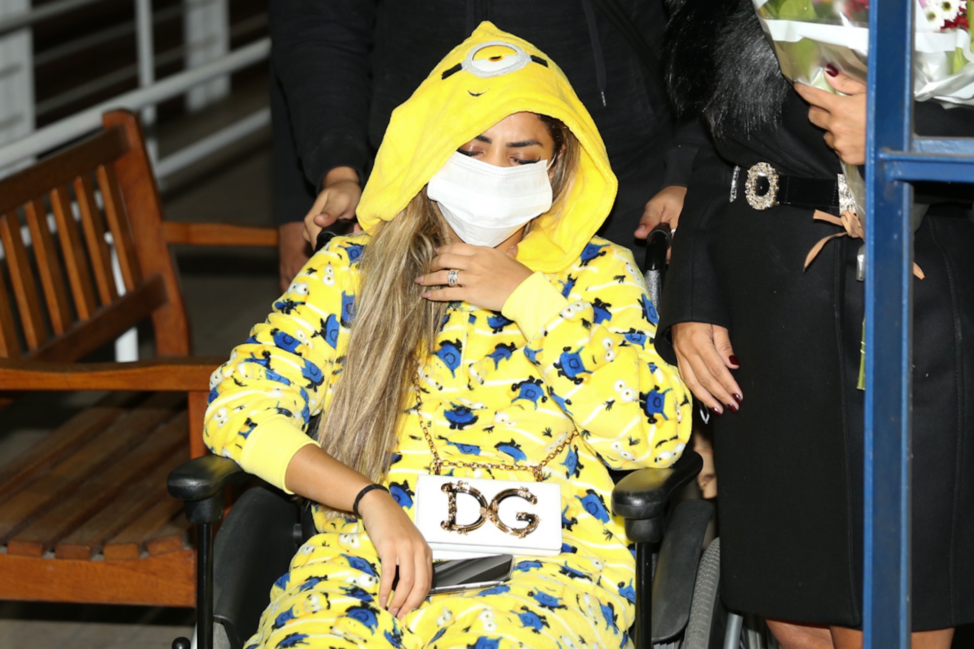 Lexa tem alta de hospital após passar por cirurgia