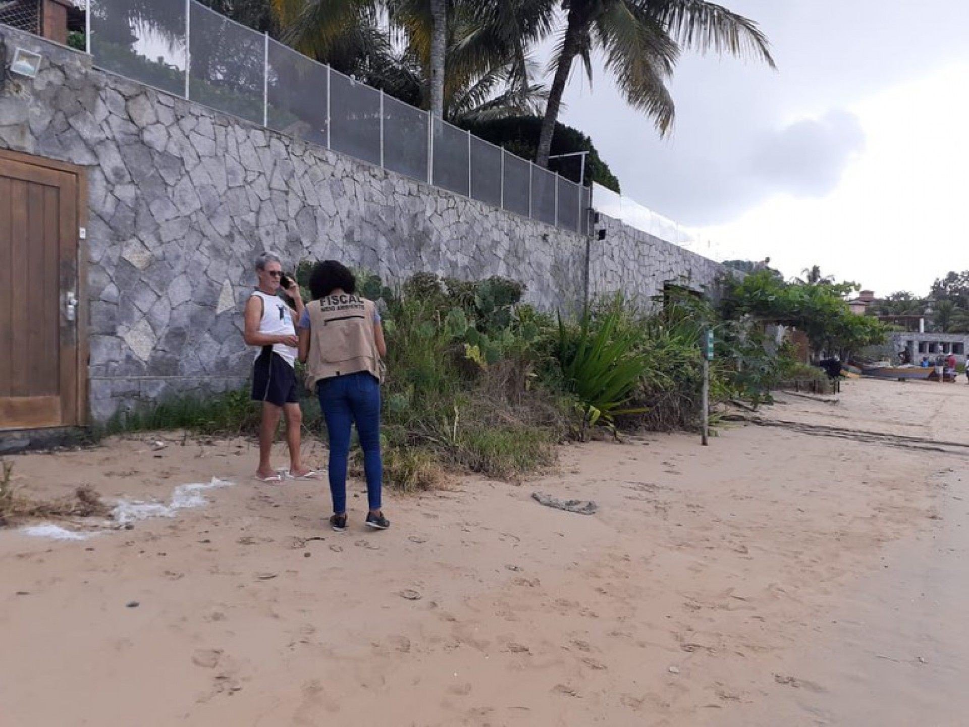 B&uacute;zios faz pente fino contra obras irregulares nas praias 