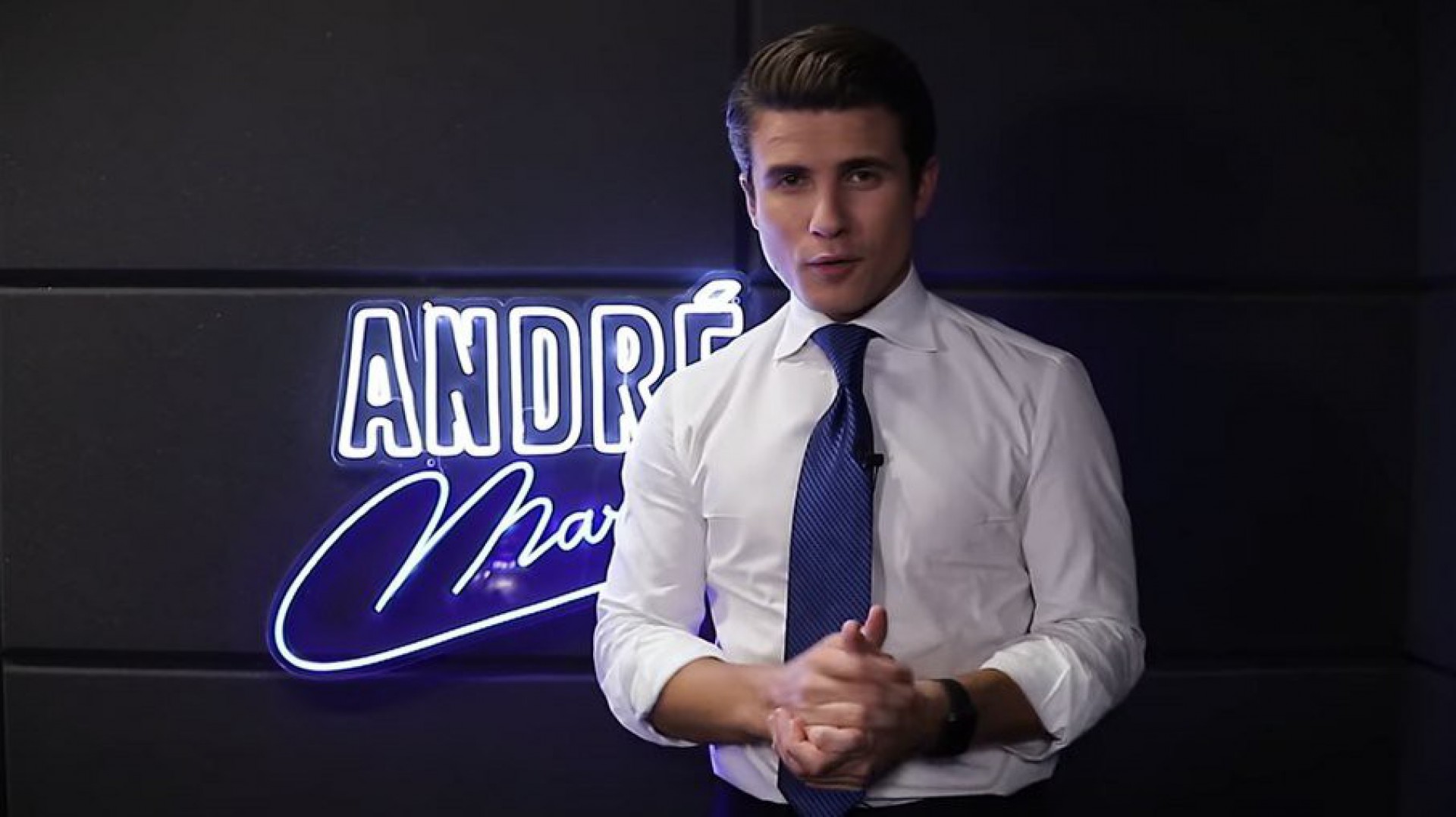 André Marinho impressiona o público com imitações de políticos MH