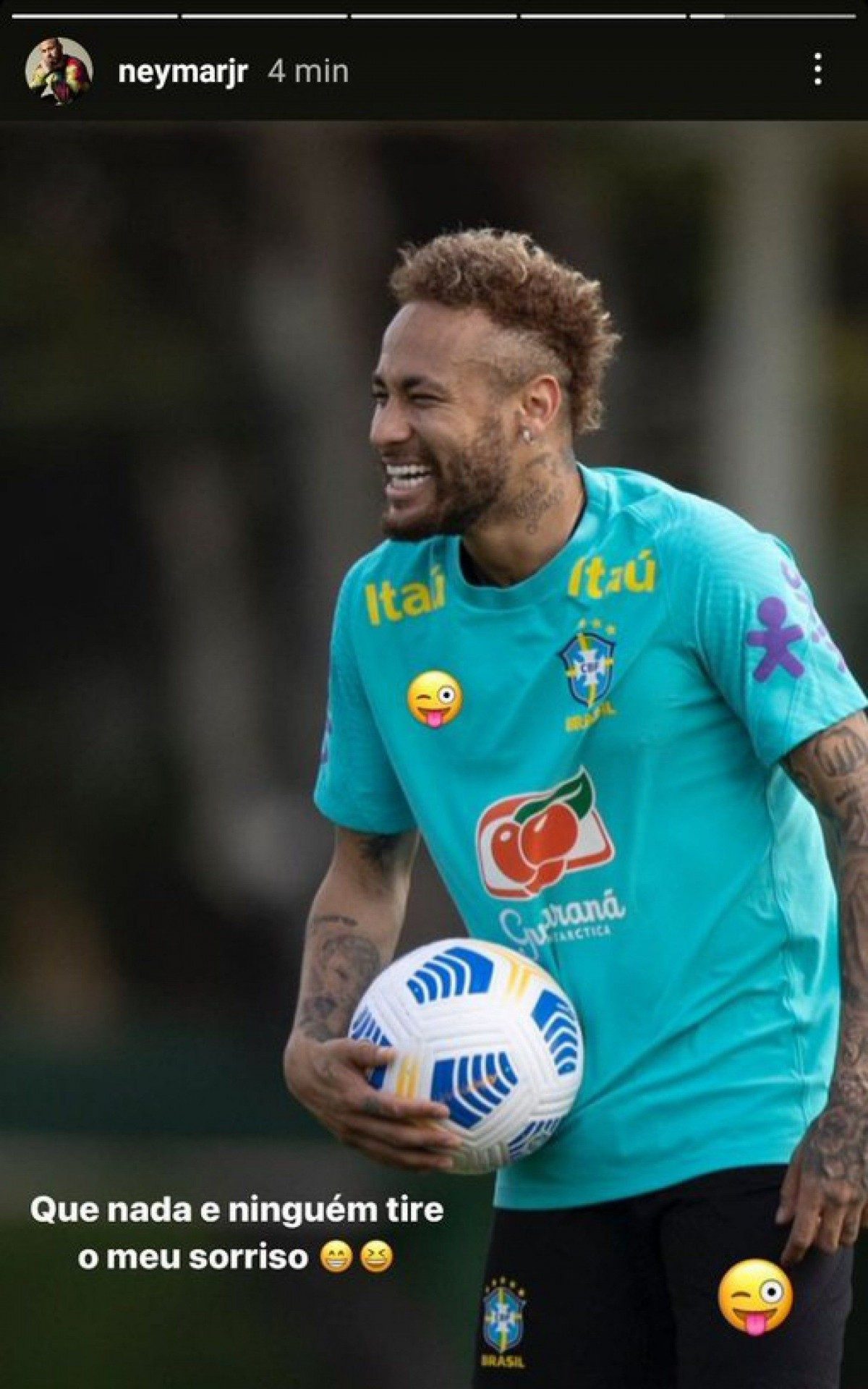 Neymar cobre sÃ­mbolo da Nike
