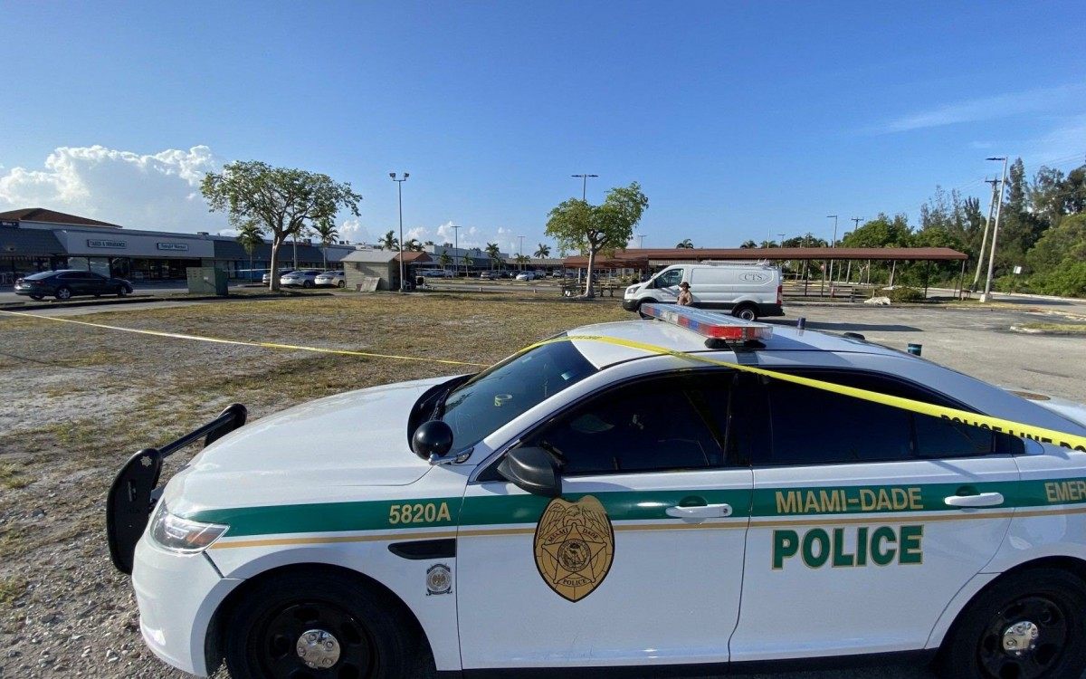 Dois mortos e ao menos 20 feridos em tiroteio em Miami
