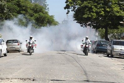 São Gonçalo sanitiza 24 bairros contra coronavírus e 13 contra Aedes aegypti