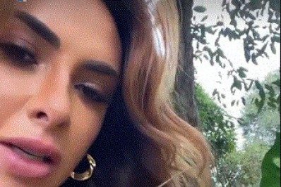 Nicole Bahls conta que plantou muda de plástico por engano