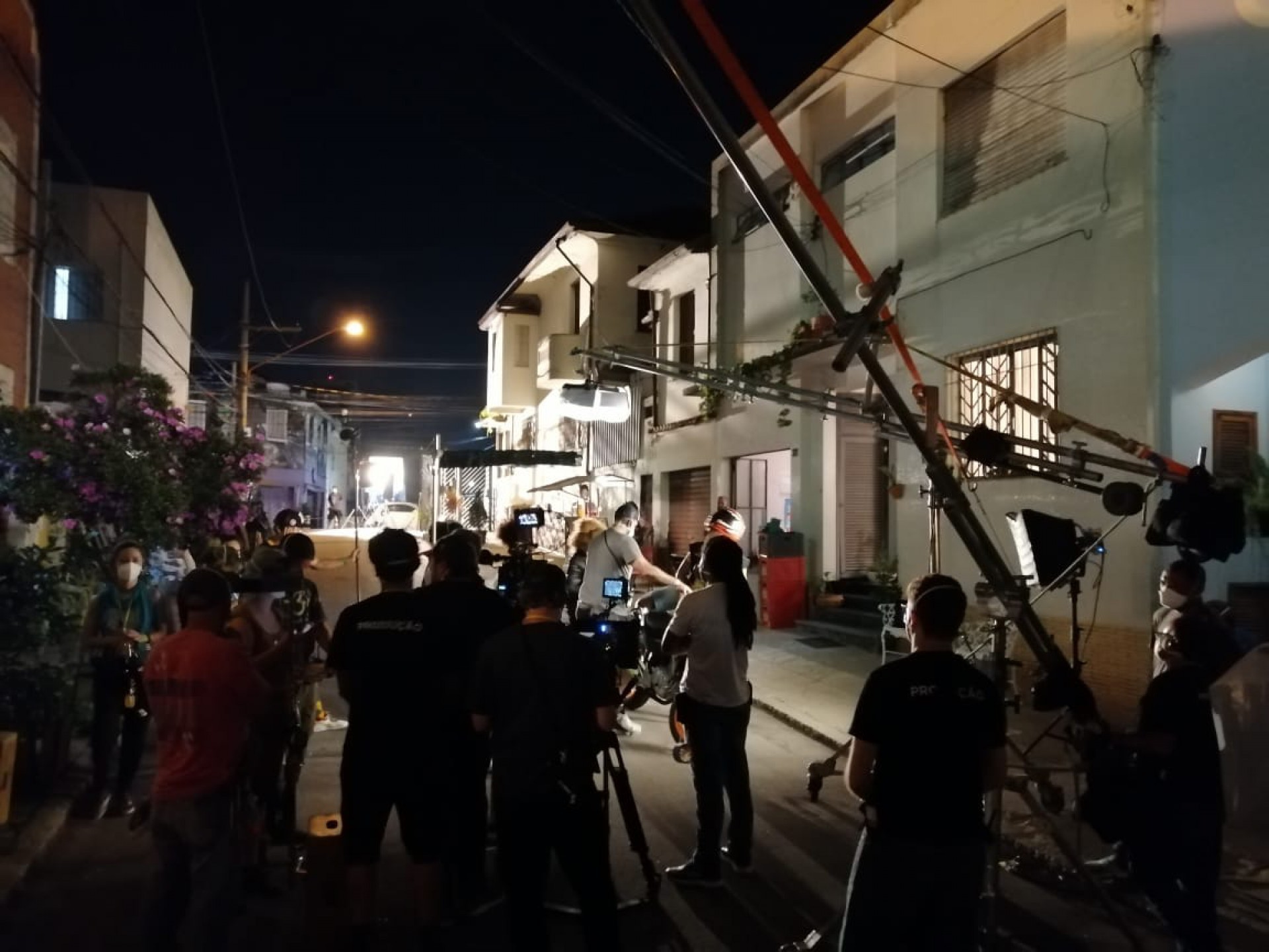 Bastidores de 'Barraco em Fam&iacute;lia' tem confus&atilde;o real no set 