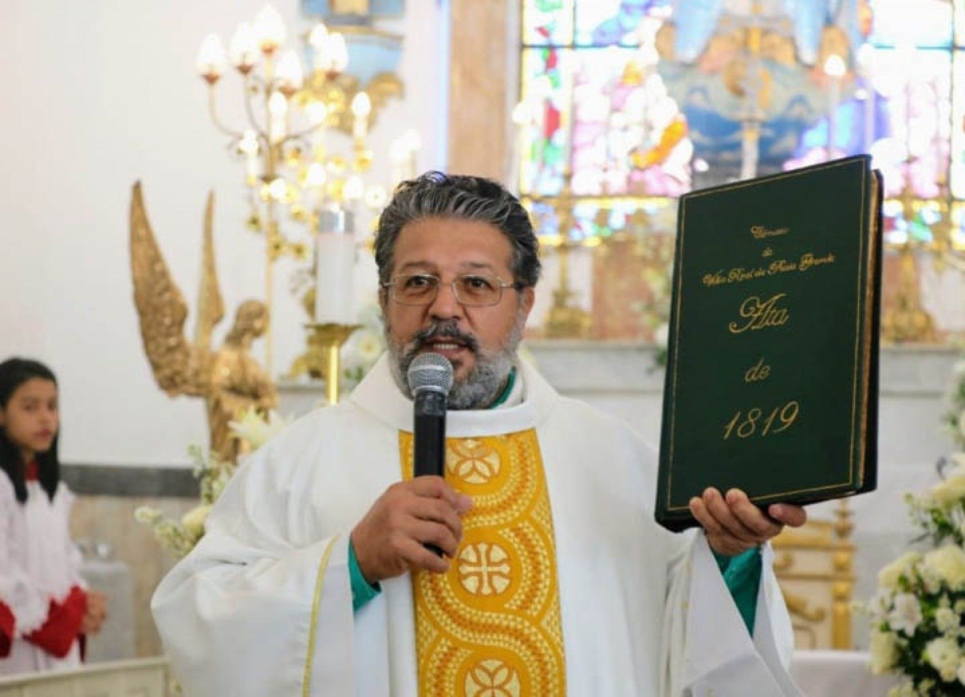 Igreja de Saquarema já tem novo padre