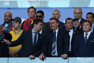 Após fala de Bolsonaro, jornal argentino ironiza: 'Parabéns pelo título'