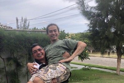 Internautas atribuem post enigmático de pai de Whindersson à Maria Lina e humorista sai em defesa dele 