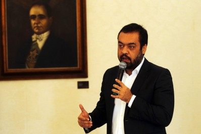 Cláudio Castro já ensaia projeto de reeleição