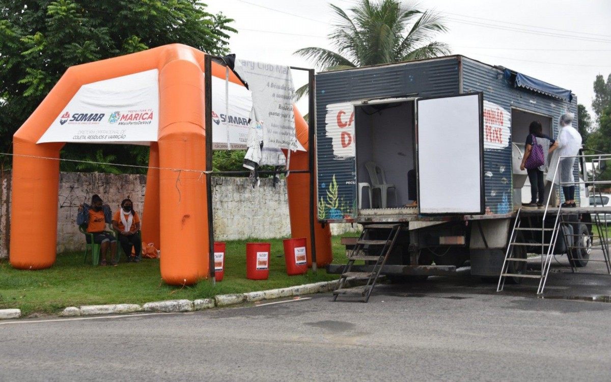 Caminh&atilde;o do peixe &eacute; sempre um sucesso na cidade aonde ele vai