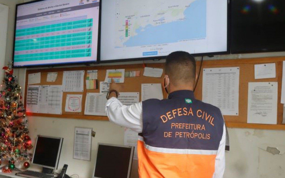 Defesa Civil promove cursos de capacitação comunitária em Petrópolis