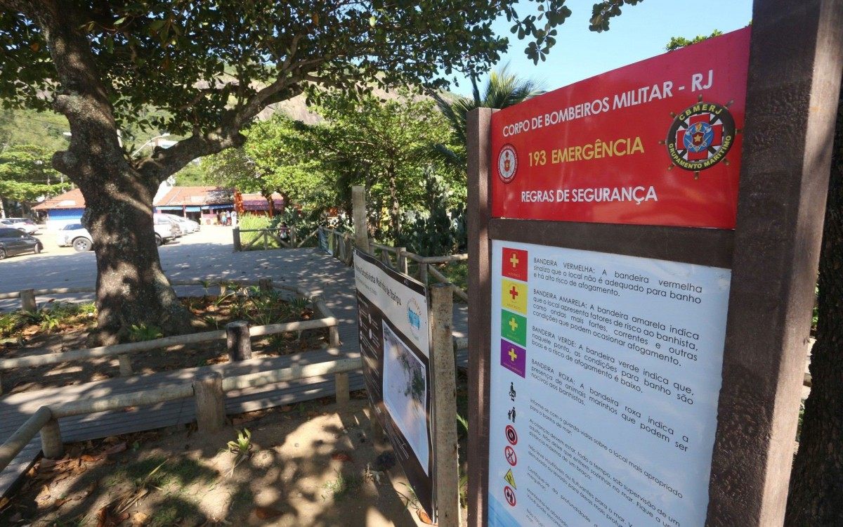 Uma das placas instaladas