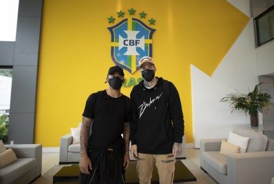Ederson e Gabriel Jesus se apresentam à Seleção e fecham o grupo em Teresópolis