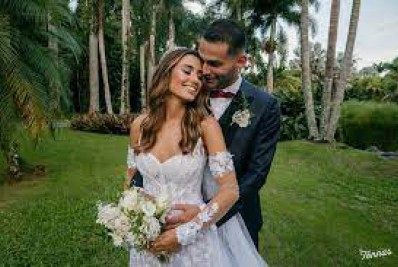 Após declarações de cantora, jogador do Flamengo entra com boletim de ocorrência contra ex-mulher