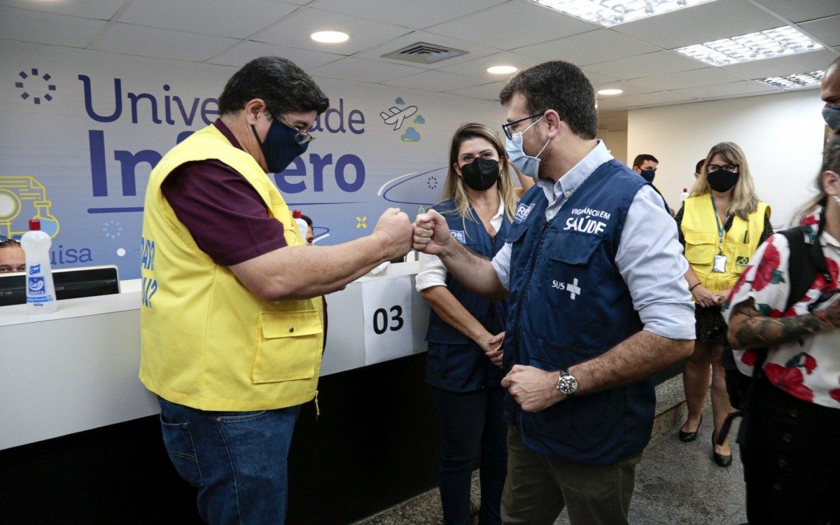 Vacinação de profissionais portuários e aeroviários. - Edu Kapps fotografia