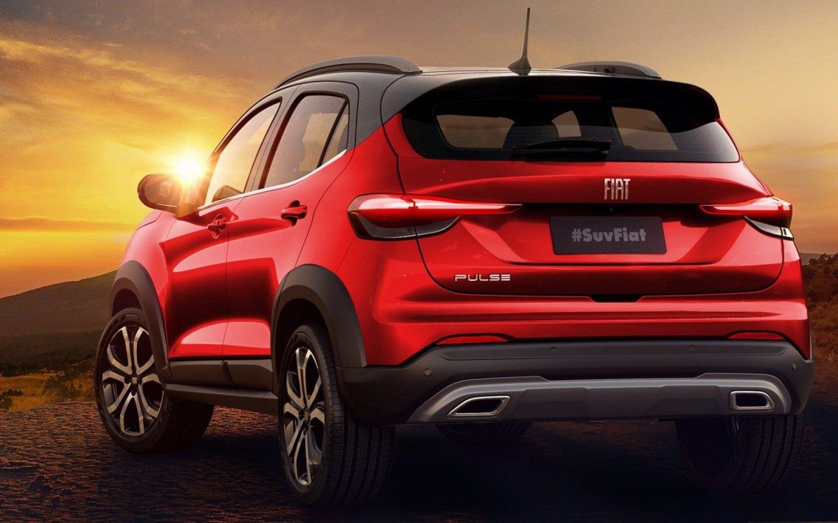 Novo SUV compacto tem linhas agressivas na dianteira e traseira. Faróis e lanternas tem visual afilado e iluminação em LED