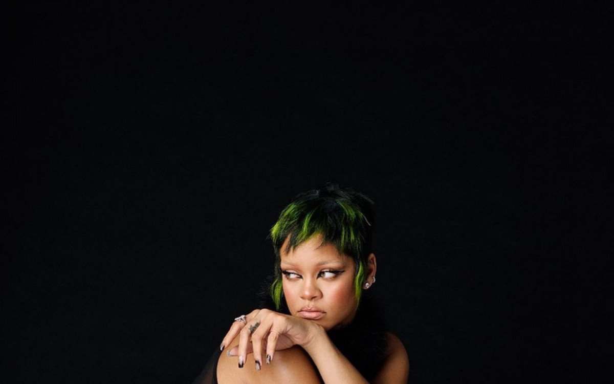 Rihanna em novo ensaio para a "Vogue Italia"