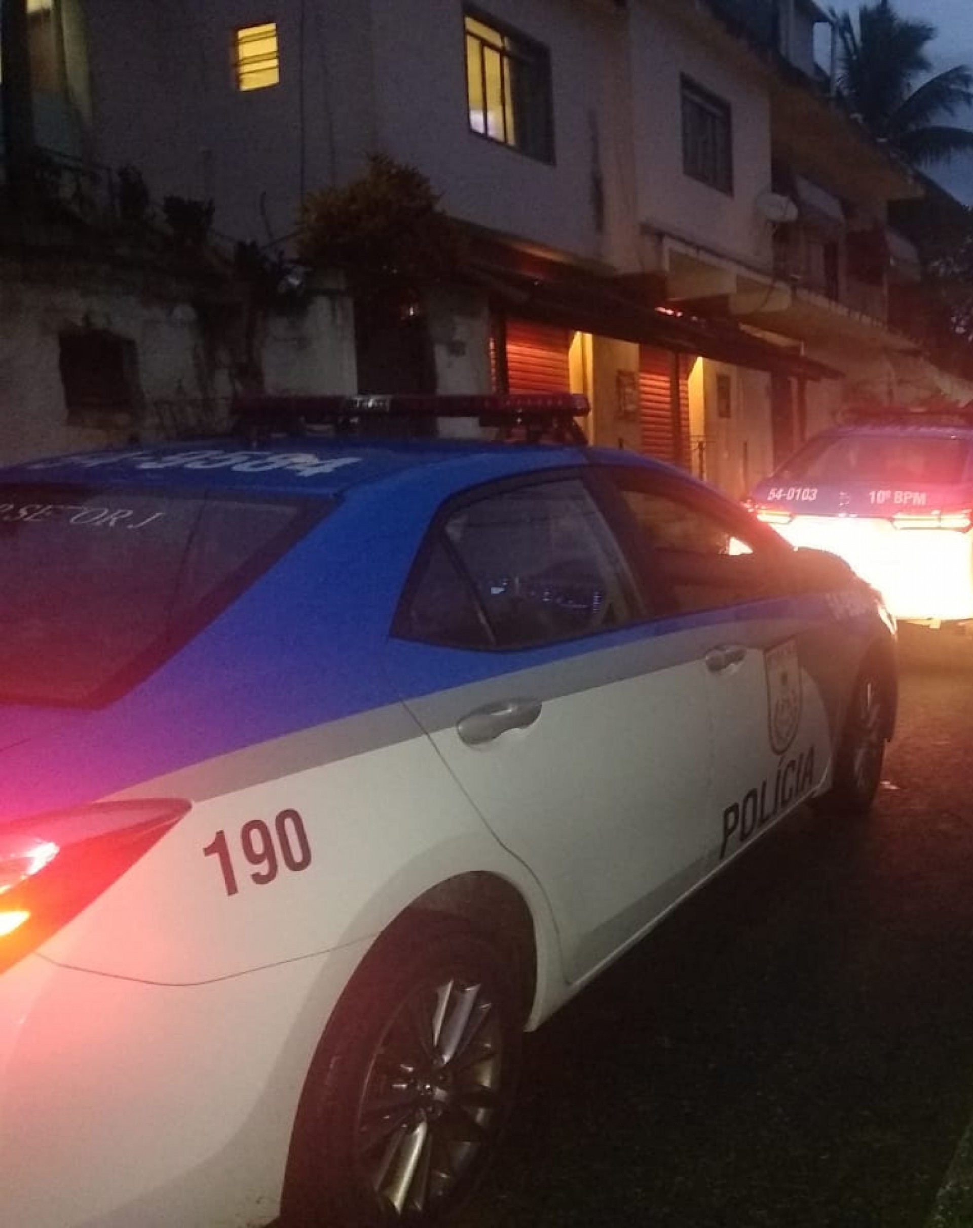 PM realiza apreens&atilde;o de drogas, armas e moto no Vale do Caf&eacute;