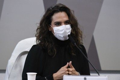 CPI da Covid: 'Não foi me dada nenhum tipo de justificativa pela minha saída', diz infectologista Luana Araújo