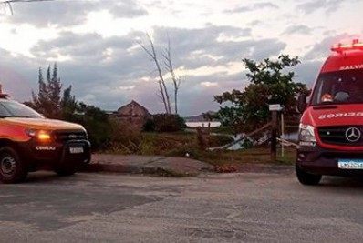 Corpo é encontrado em área de salina de Cabo Frio