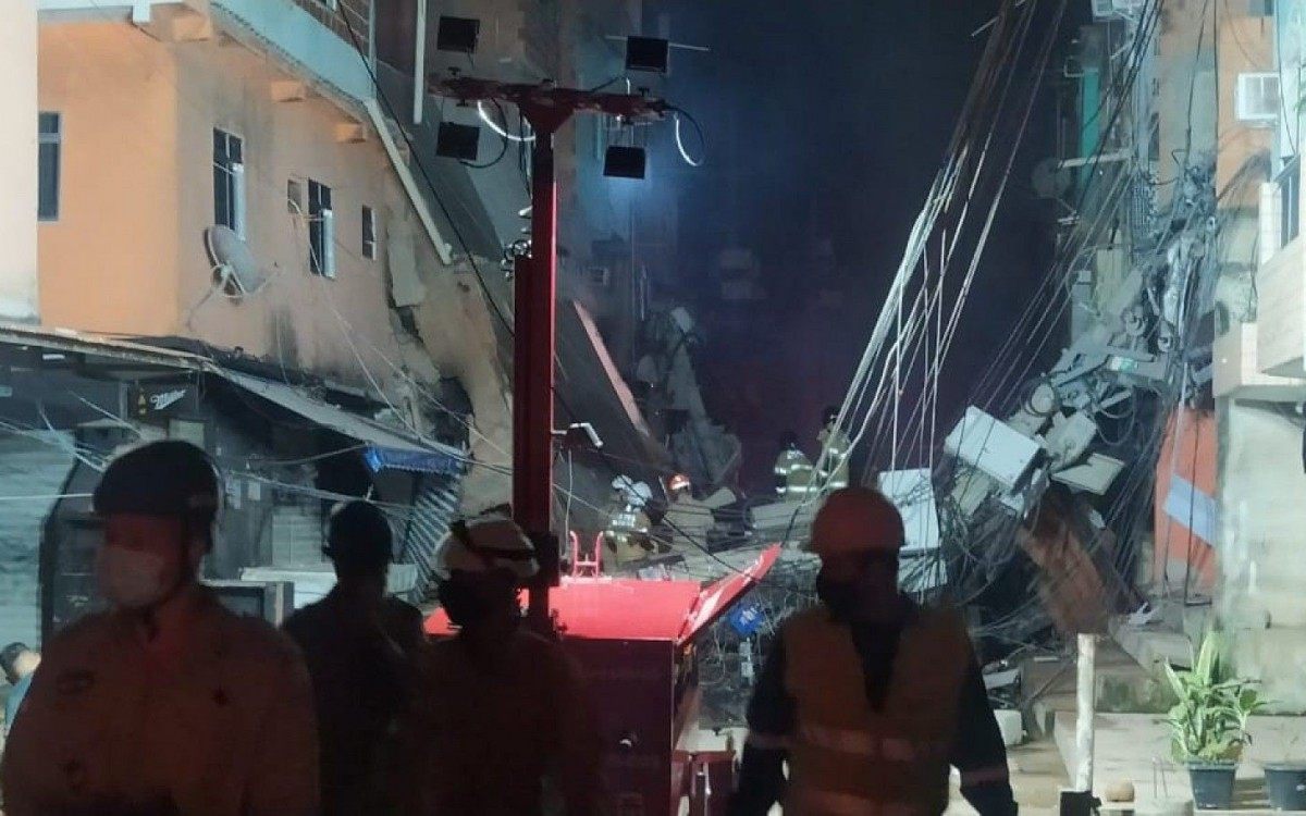 SEPOL) do Rio de Janeiro montou uma for&ccedil;a-tarefa para apurar desabamento de pr&eacute;dio no Rio das Pedras