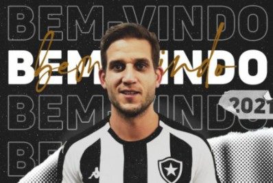 Ele tem a força! Botafogo anuncia contratação do atacante Rafael Moura