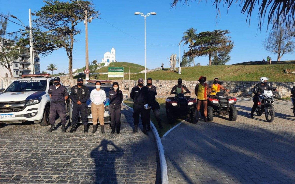 Com barreiras instaladas, Prefeitura de Saquarema intensifica a fiscaliza&ccedil;&atilde;o no munic&iacute;pio