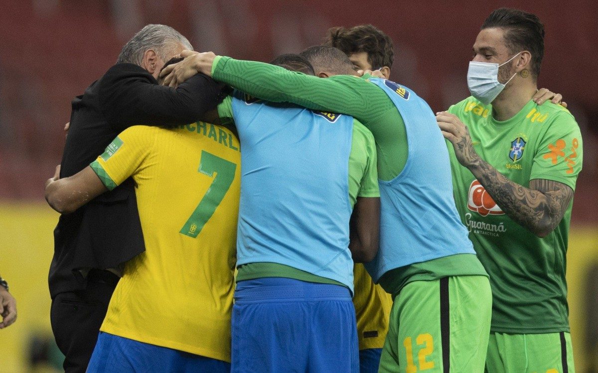 Com muita velocidade e movimenta&ccedil;&atilde;o, Richarlison deu trabalho &agrave; defesa do Equador e foi premiado com um gol