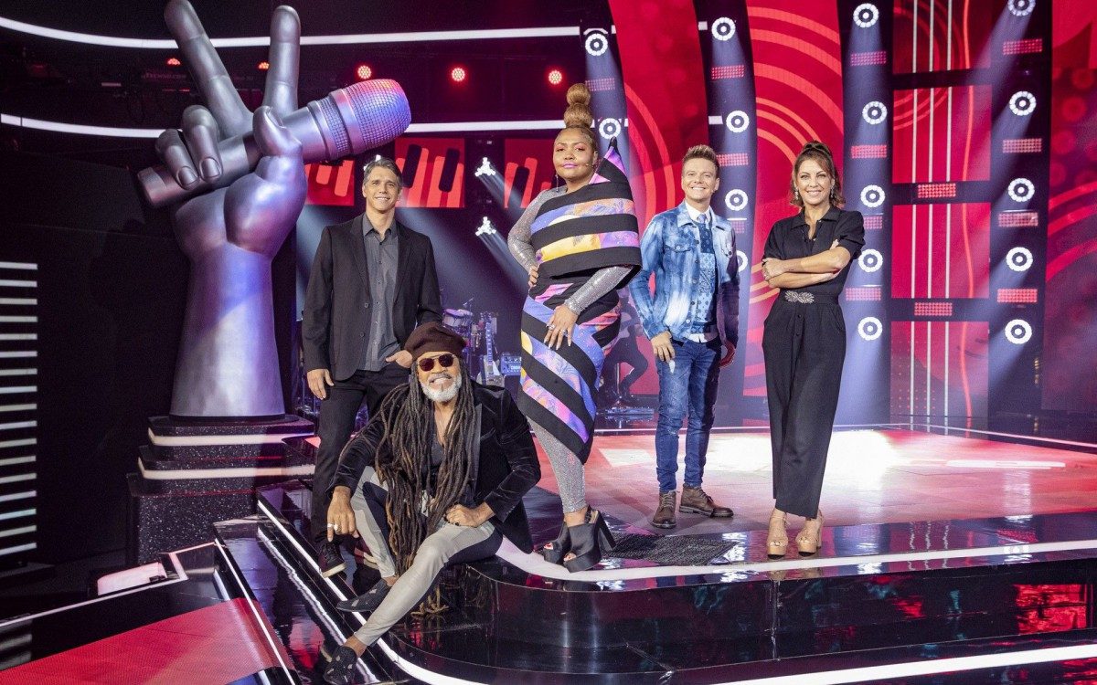 M&aacute;rcio Garcia, Carlinhos Brown, Gaby Amarantos e Michel Tel&oacute; e Talita Rebou&ccedil;as