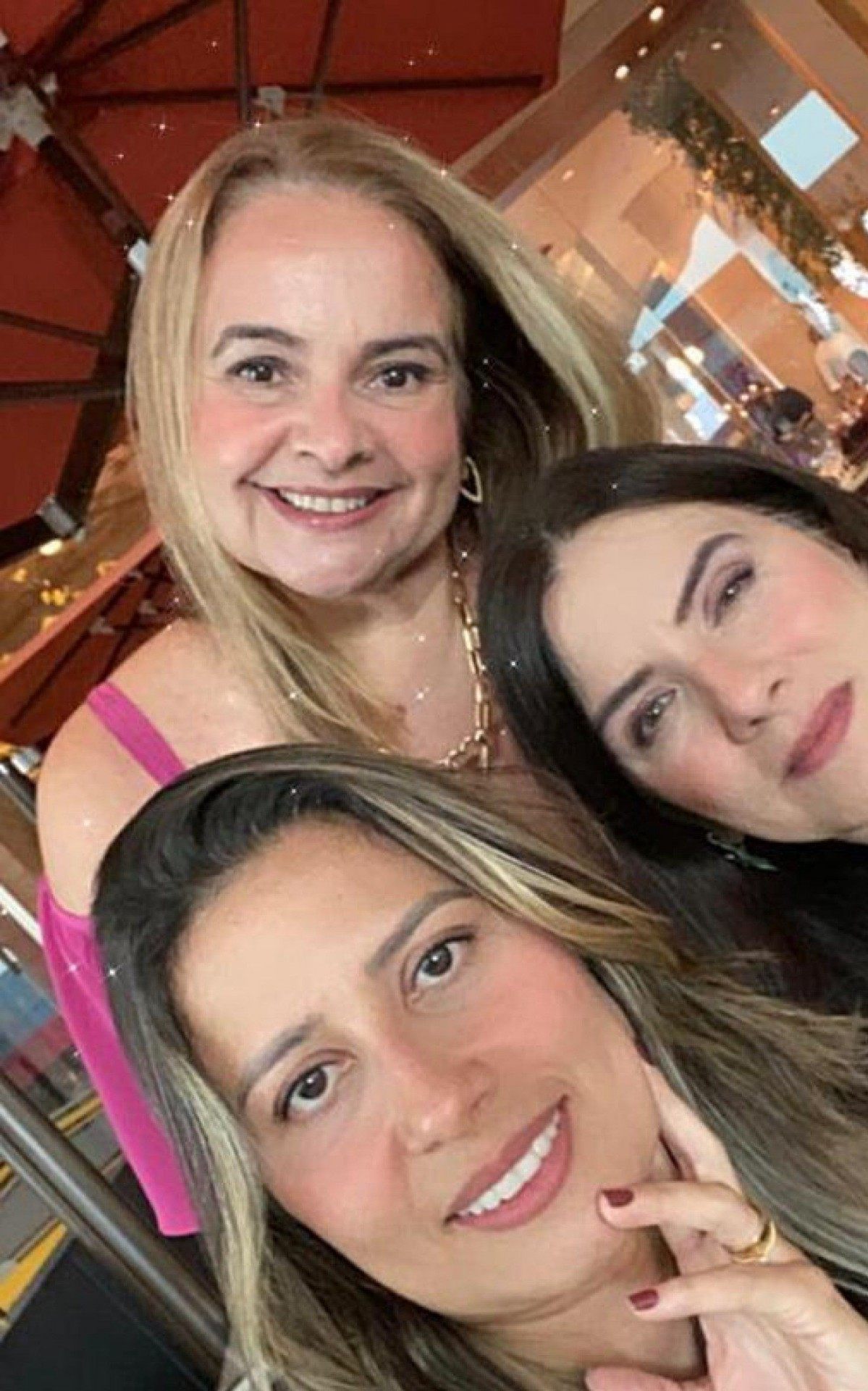As amigas e empres&aacute;rias Patr&iacute;cia Nagy, Carla Ara&uacute;jo e Fl&aacute;via Abreu realizam a terceira edi&ccedil;&atilde;o do New Concept Rio - Dia dos Namorados, no Hotel Fairmont