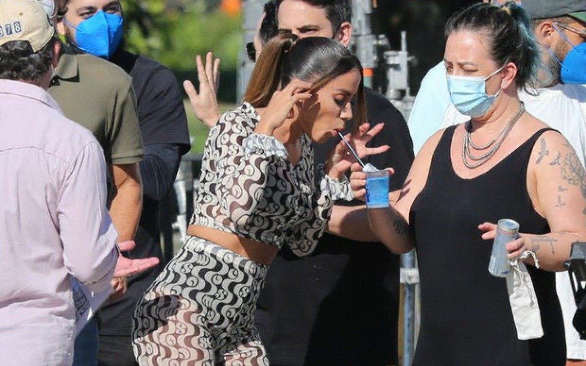 Anitta é vista em gravações no Aterro do Flamengo, no Rio - Ag.News